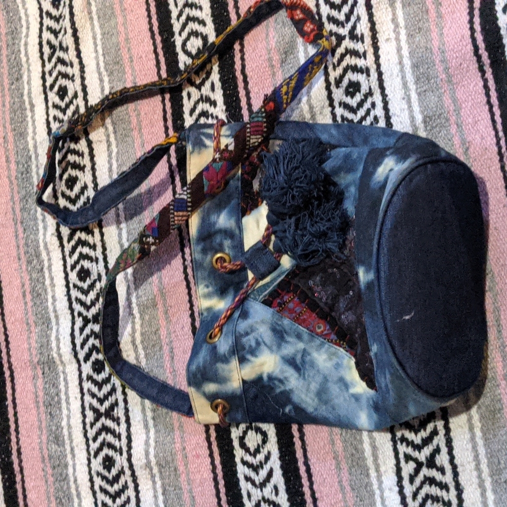 Earthbound crossbody